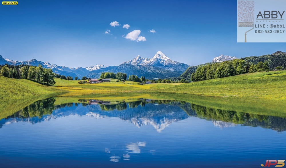 ภาพวิวเทือกเขาแอลป์ที่มีทะเลสาบภูเขาที่งดงาม