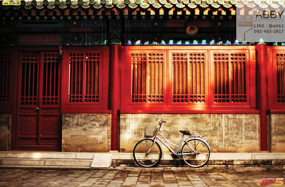 วอลเปเปอร์ภาพจักรยานหน้าตึกแดงริมถนนในจีน
