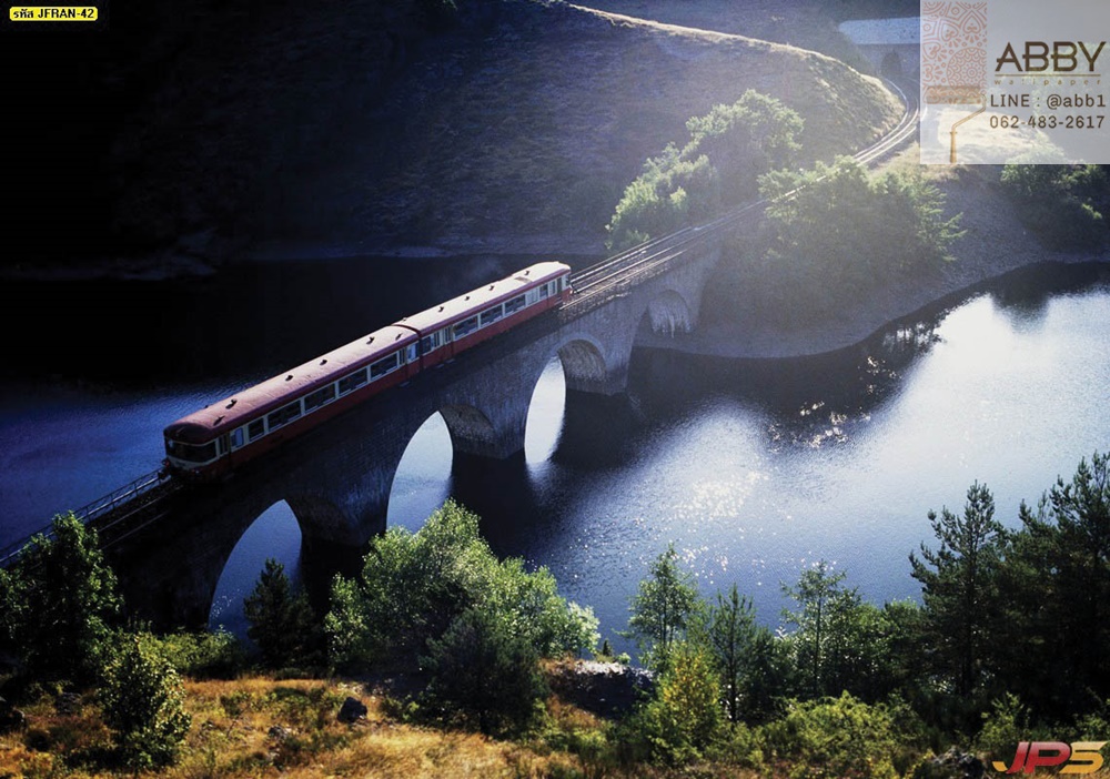 ภาพวิวทางรถไฟข้ามผ่านอุทยานแห่งชาติของฝรั่งเศส